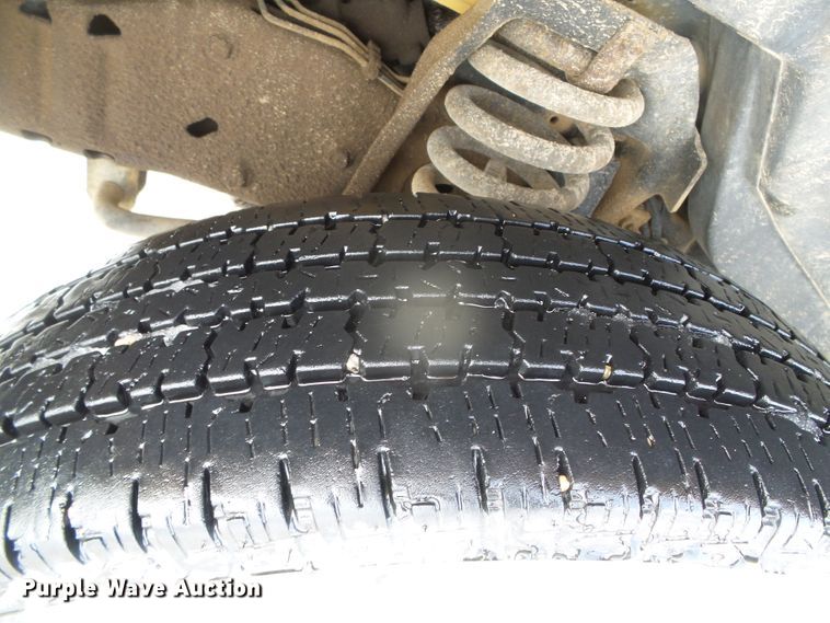 image for item DG8401 2006 Ford E350  school bus