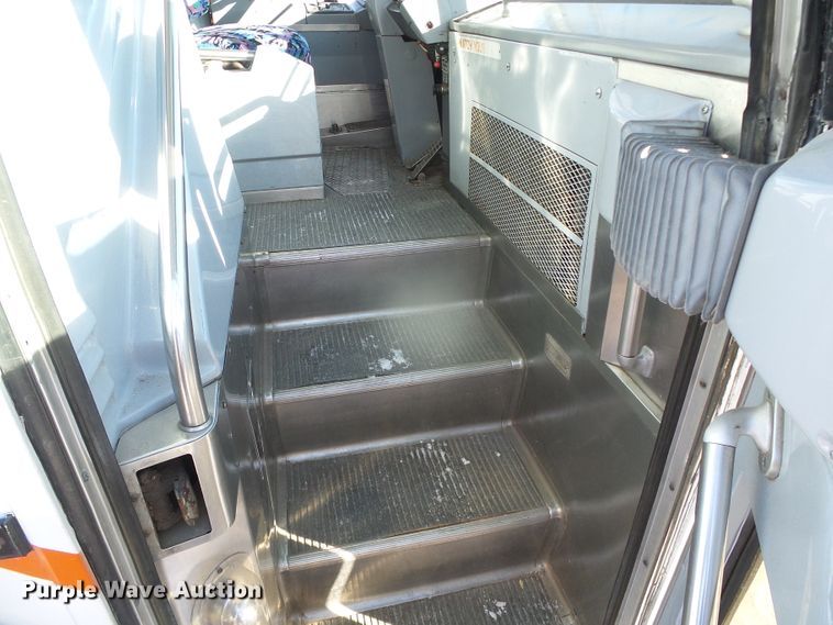 image for item DG8403 1987 MCI 102-A3  coach bus