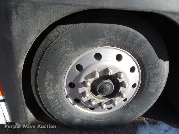 image for item DG8403 1987 MCI 102-A3  coach bus