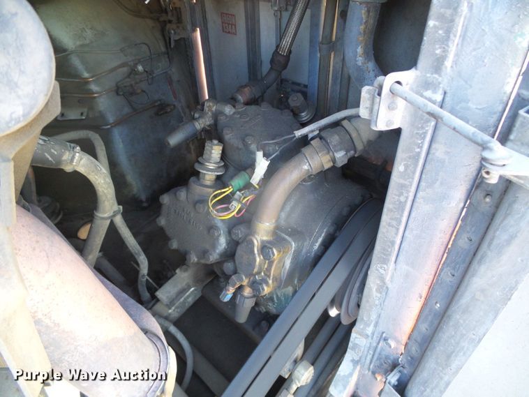 image for item DG8403 1987 MCI 102-A3  coach bus