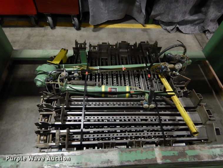 image for item DI8447 Taylor pneumatic clamp carrier