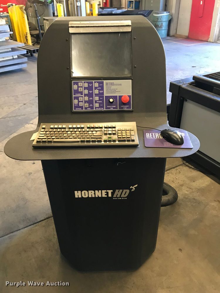 image for item DI8484 2013 Hornet HD CNC plasma cutting table