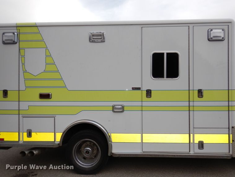 image for item DJ2749 2012 Ford F450 Super Duty  ambulance