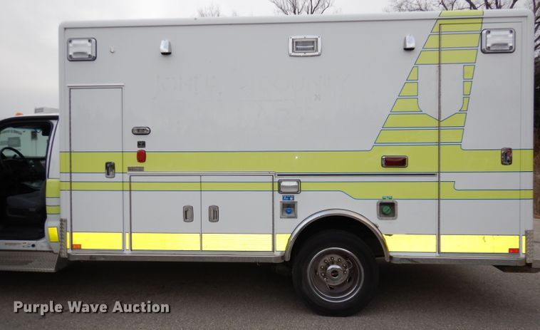 image for item DJ2749 2012 Ford F450 Super Duty  ambulance