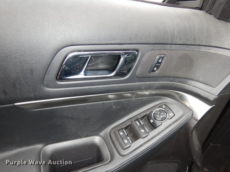 image for item DJ2767 2015 Ford Explorer Police Interceptor  SUV