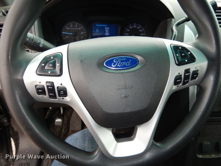 image for item DJ2767 2015 Ford Explorer Police Interceptor  SUV