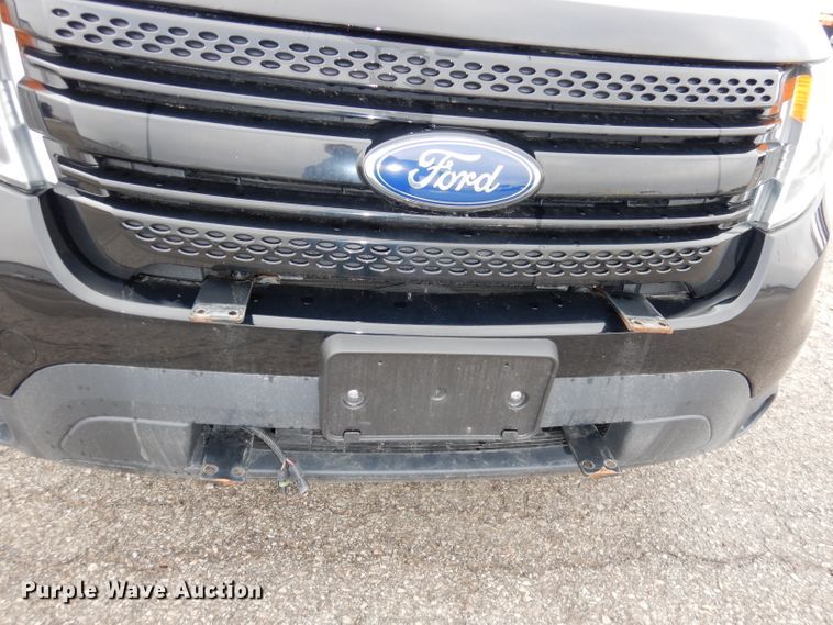 image for item DJ2767 2015 Ford Explorer Police Interceptor  SUV