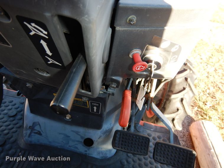 image for item DJ2773 1996 Kubota L2900  MFWD tractor