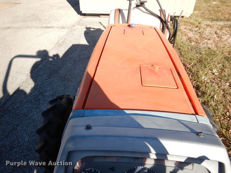 image for item DJ2773 1996 Kubota L2900  MFWD tractor