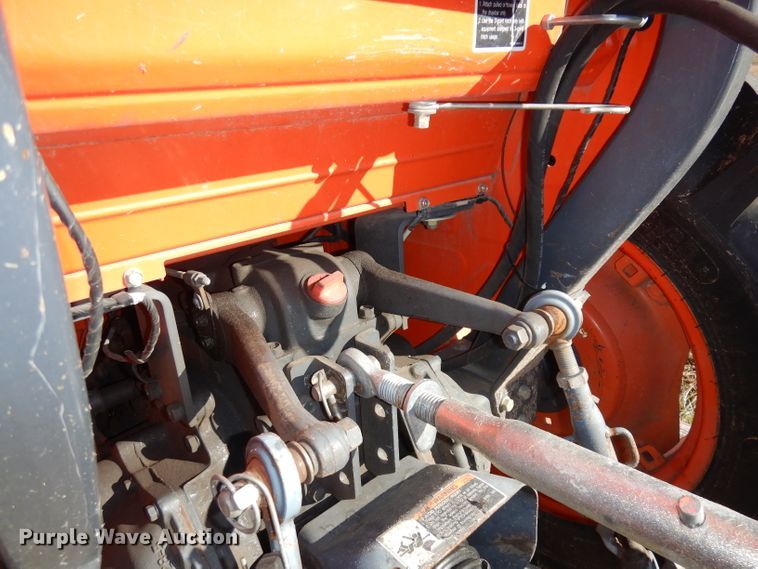 image for item DJ2773 1996 Kubota L2900  MFWD tractor