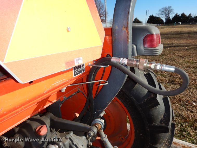 image for item DJ2773 1996 Kubota L2900  MFWD tractor