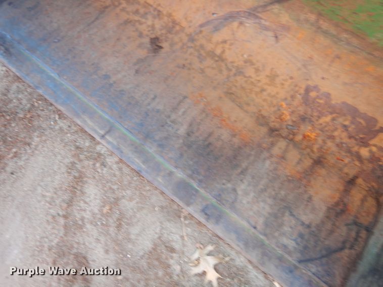 image for item DJ2774 1999 John Deere 4600  MFWD tractor