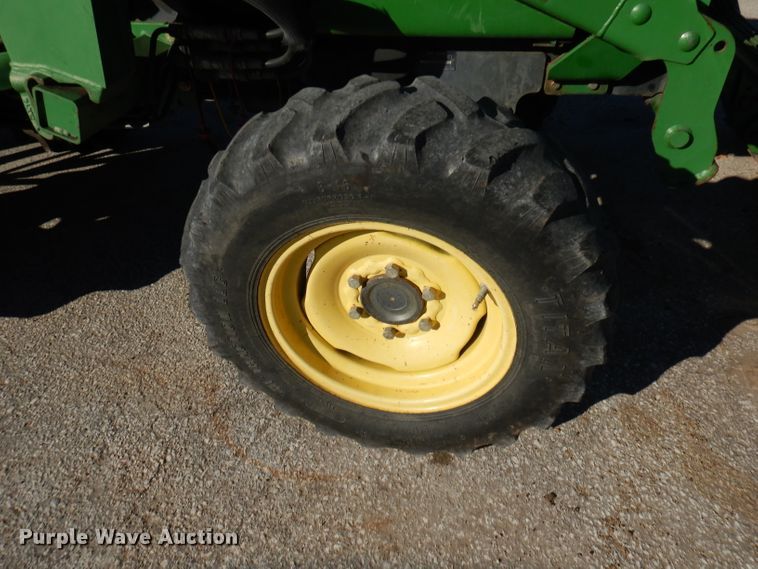 image for item DJ2774 1999 John Deere 4600  MFWD tractor