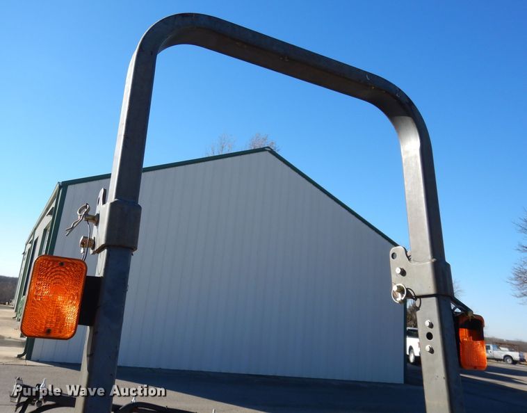 image for item DJ2774 1999 John Deere 4600  MFWD tractor