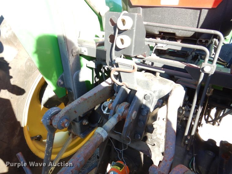 image for item DJ2774 1999 John Deere 4600  MFWD tractor