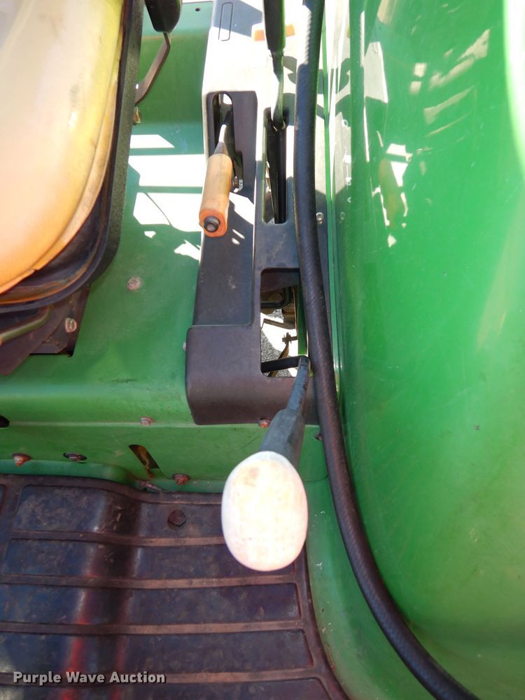 image for item DJ2774 1999 John Deere 4600  MFWD tractor