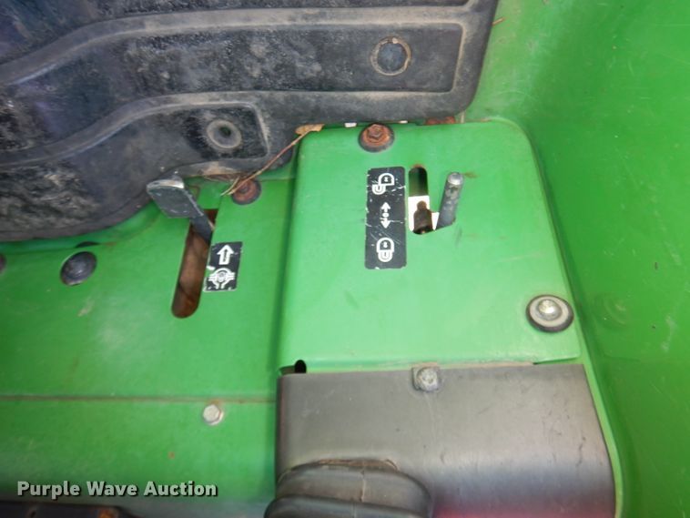 image for item DJ2774 1999 John Deere 4600  MFWD tractor