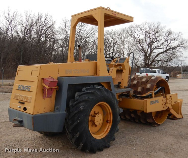 image for item DJ2775 Bomag BW172PD2  single drum roller