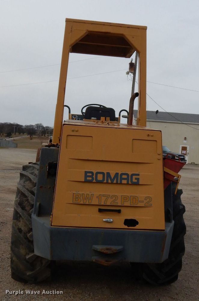 image for item DJ2775 Bomag BW172PD2  single drum roller