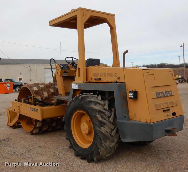 image for item DJ2775 Bomag BW172PD2  single drum roller