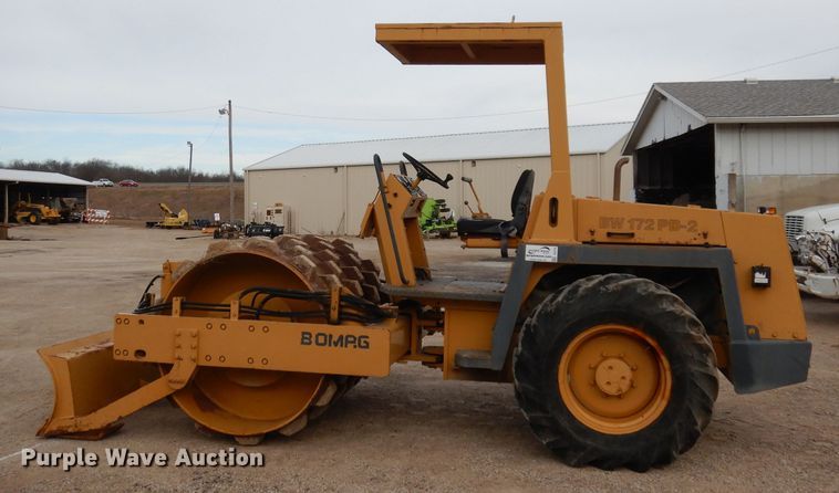 image for item DJ2775 Bomag BW172PD2  single drum roller