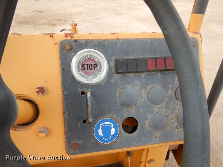 image for item DJ2775 Bomag BW172PD2  single drum roller