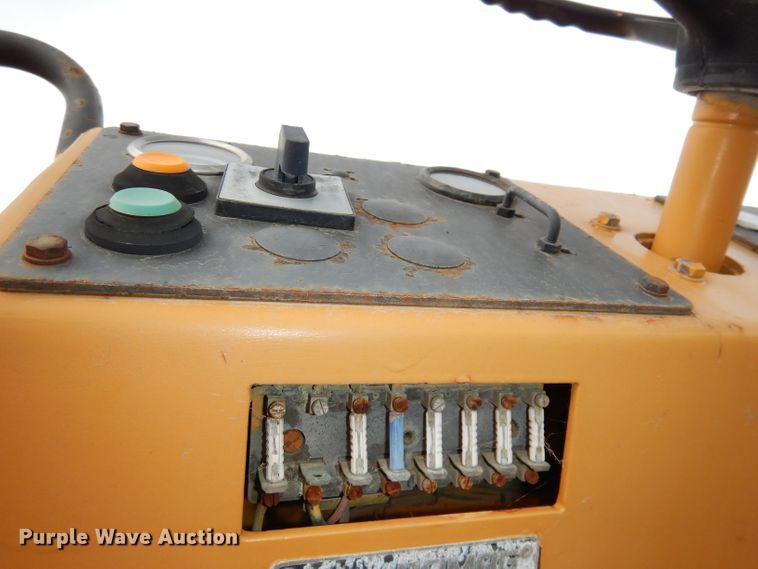 image for item DJ2775 Bomag BW172PD2  single drum roller