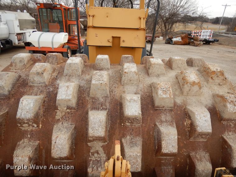 image for item DJ2775 Bomag BW172PD2  single drum roller