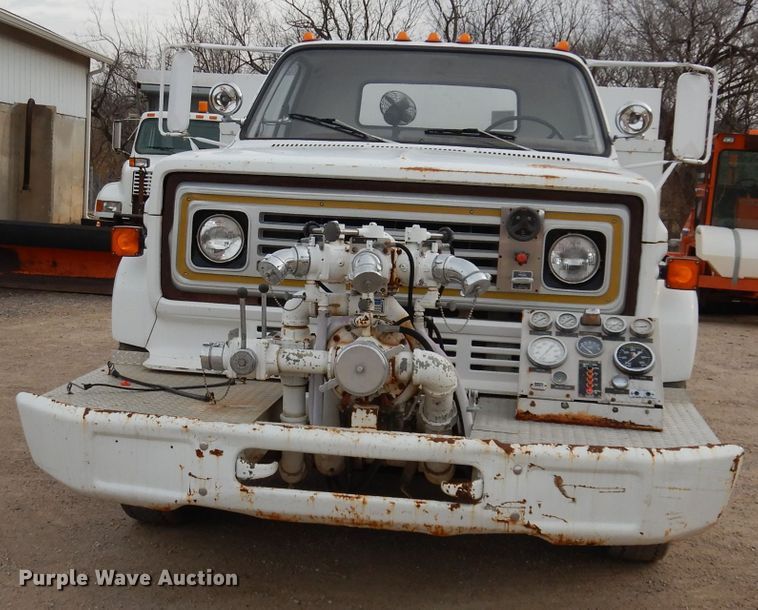 image for item DJ2777 1984 Chevrolet C70 Custom Deluxe  water truck