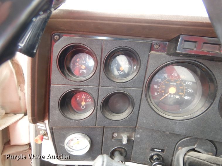 image for item DJ2777 1984 Chevrolet C70 Custom Deluxe  water truck