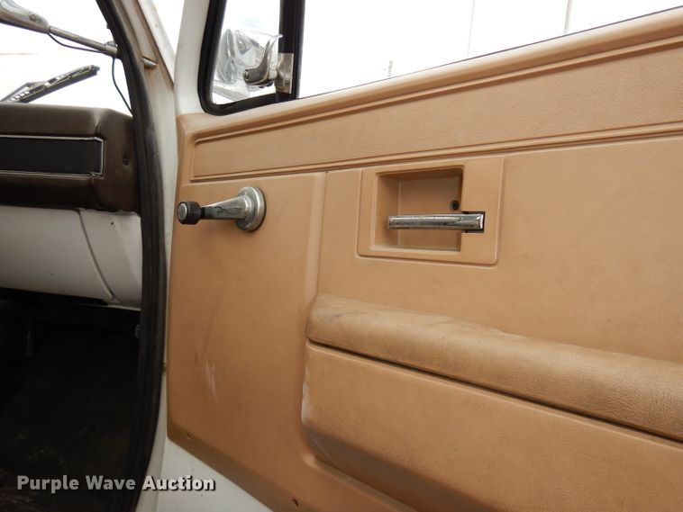 image for item DJ2777 1984 Chevrolet C70 Custom Deluxe  water truck