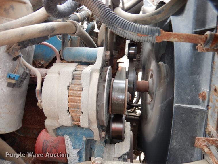 image for item DJ2778 2000 International 4900  dump truck