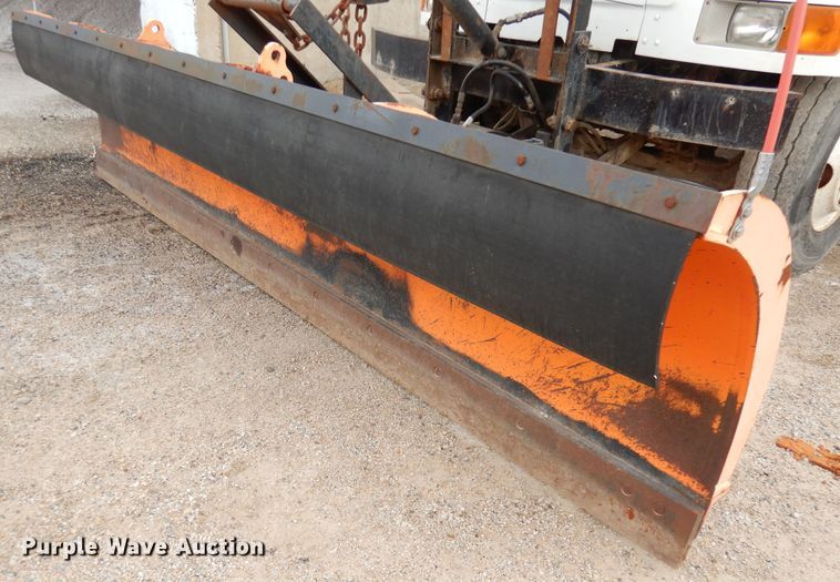 image for item DJ2778 2000 International 4900  dump truck