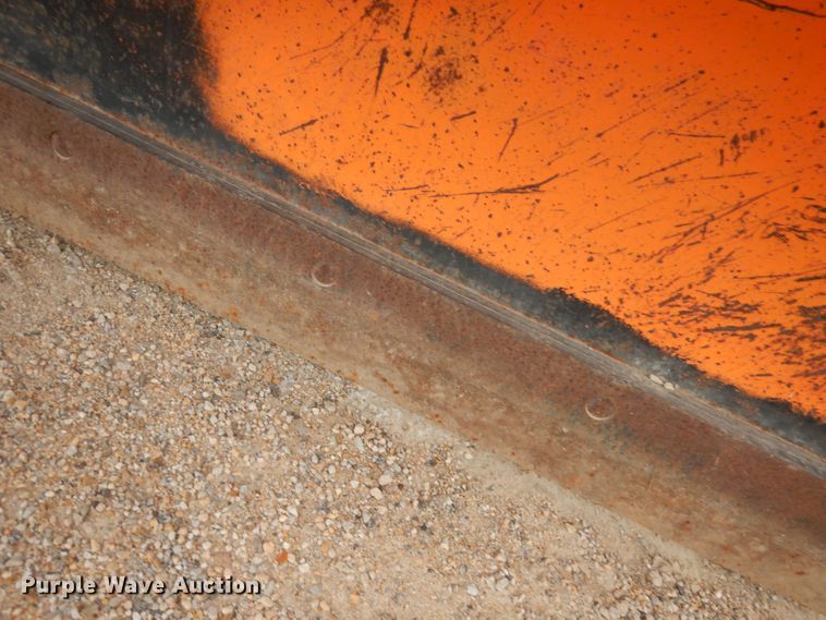 image for item DJ2778 2000 International 4900  dump truck