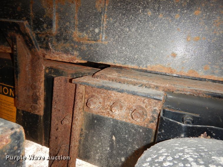 image for item DJ2778 2000 International 4900  dump truck