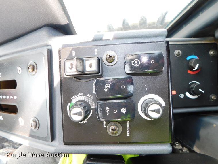 image for item DJ5910 2008 John Deere 772D  motor grader