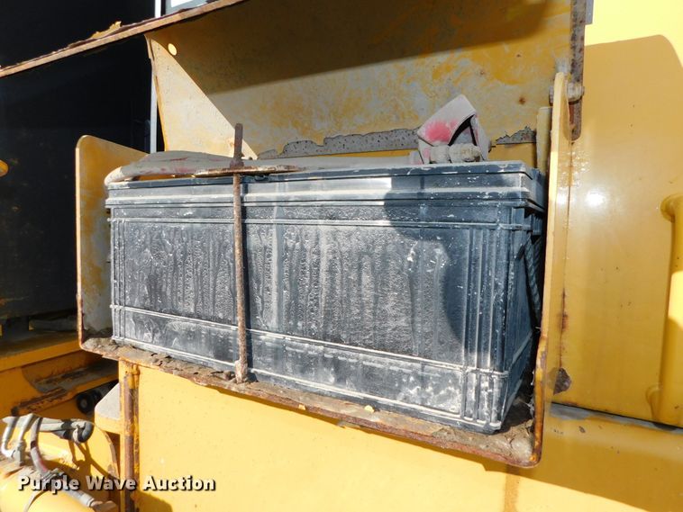 image for item DJ5910 2008 John Deere 772D  motor grader