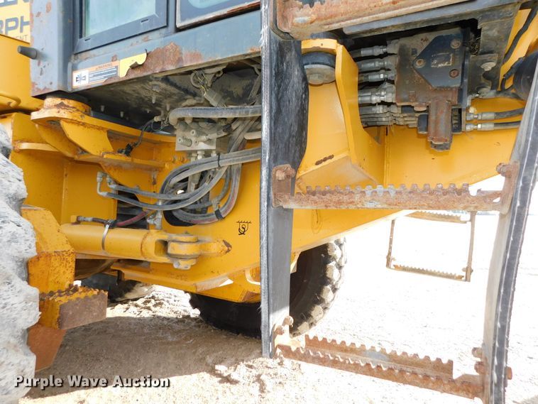 image for item DJ5910 2008 John Deere 772D  motor grader