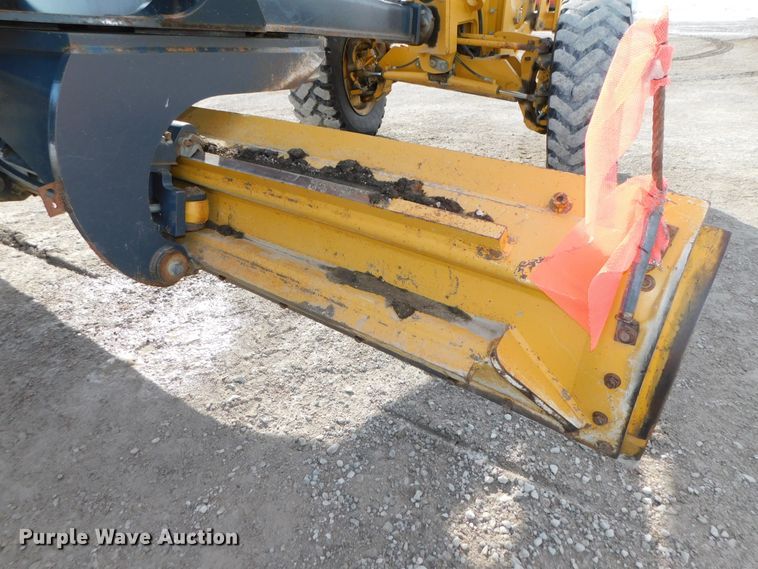 image for item DJ5910 2008 John Deere 772D  motor grader