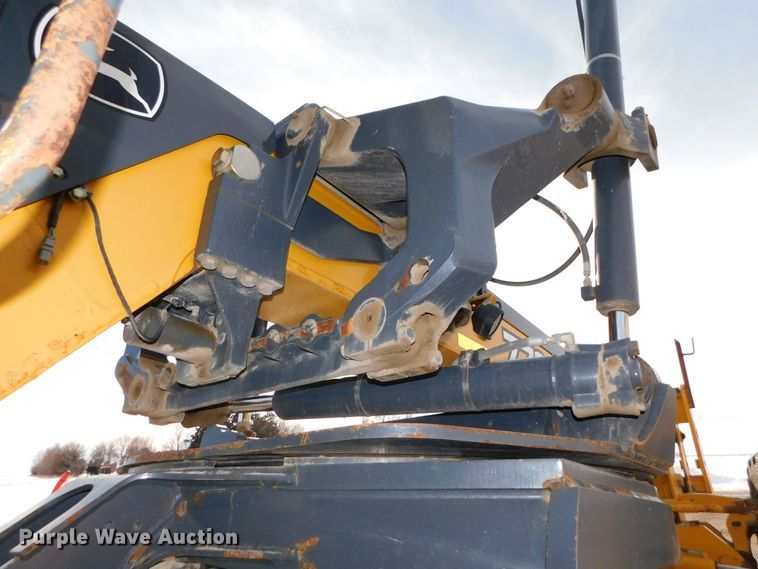 image for item DJ5910 2008 John Deere 772D  motor grader