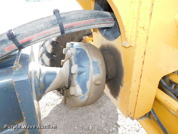 image for item DJ5910 2008 John Deere 772D  motor grader