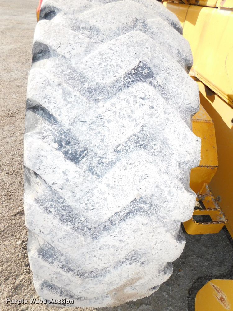 image for item DJ5910 2008 John Deere 772D  motor grader