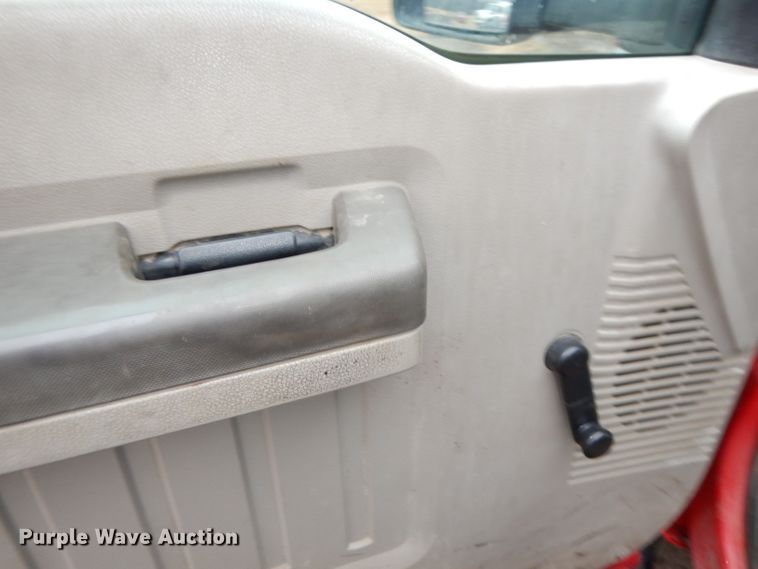 image for item DJ6967 2008 Ford F550  truck cab and chassis