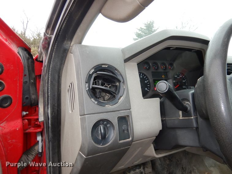 image for item DJ6967 2008 Ford F550  truck cab and chassis