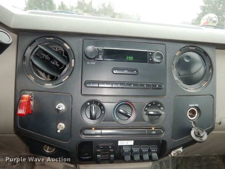 image for item DJ6967 2008 Ford F550  truck cab and chassis