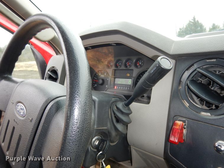 image for item DJ6967 2008 Ford F550  truck cab and chassis