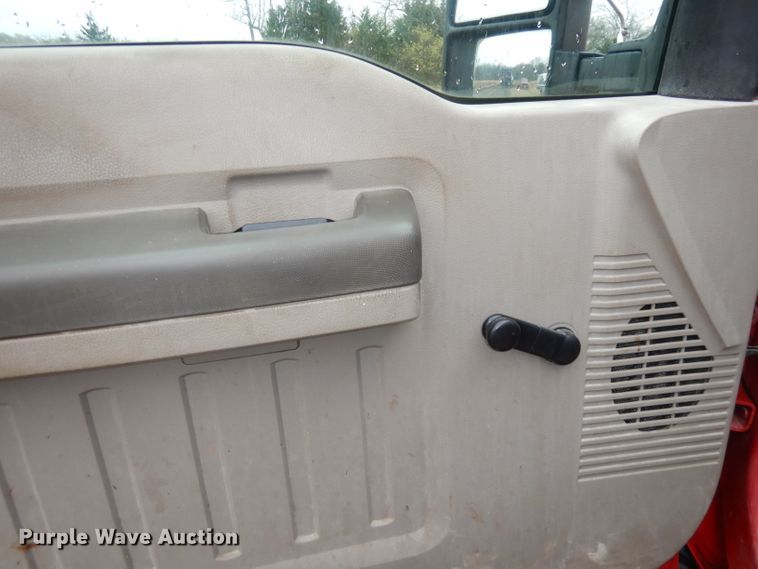 image for item DJ6968 2009 Ford F550  truck cab and chassis