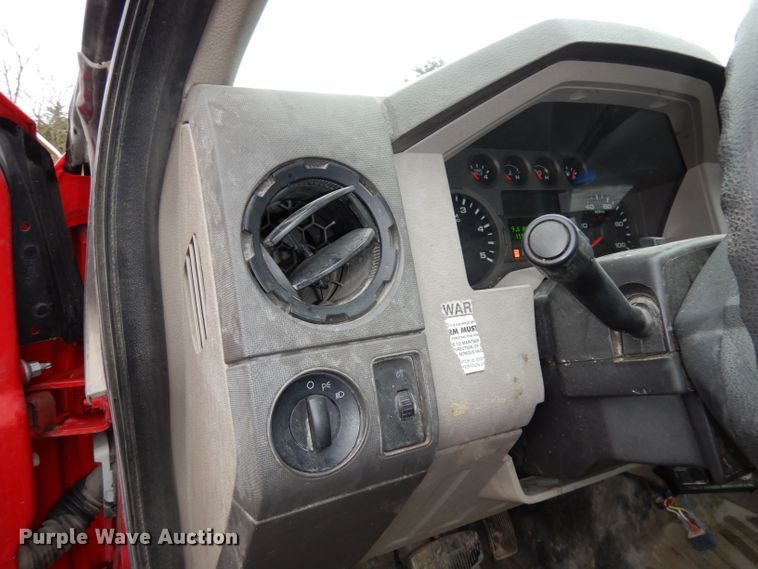 image for item DJ6968 2009 Ford F550  truck cab and chassis