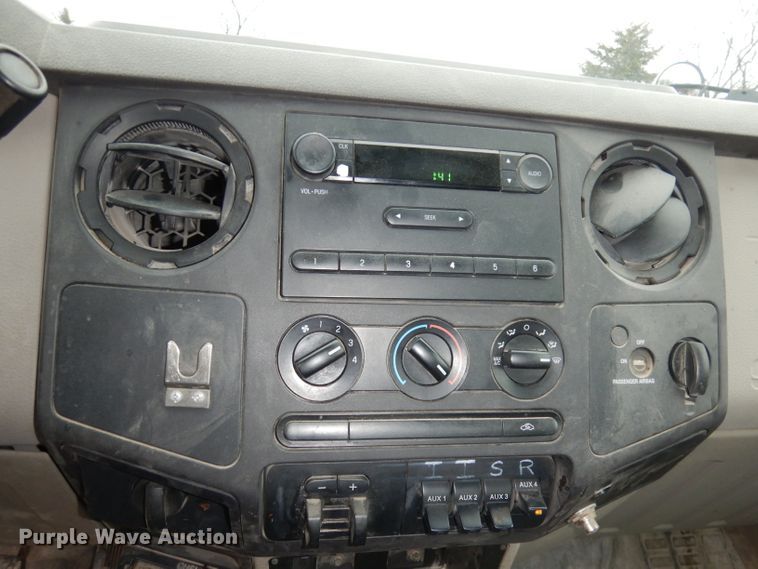 image for item DJ6968 2009 Ford F550  truck cab and chassis