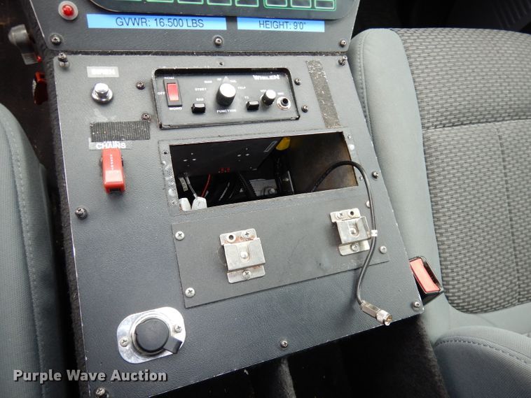 image for item DJ6996 2012 Ford F450 Super Duty  ambulance